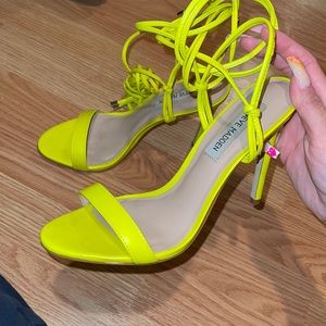 STEVE MADDEN NEON STRAPPY HEELS